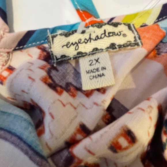 Eyeshadow Aztec Print Talk Plus Size 2X - Picture 3 of 5